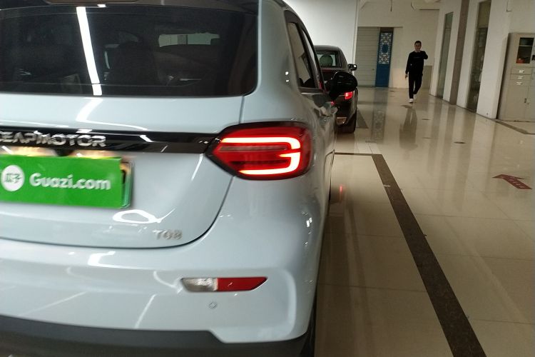 零跑汽车 零跑T03 2023款 310轻享版车身外观9