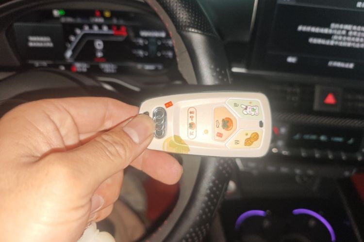 奥迪RS 4 2021款 RS4 Avant 黑曜版中控内饰11