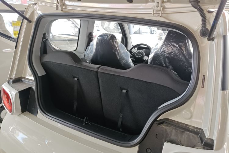 五菱汽车 宏光MINIEV 2024款 第三代 215km 青春版机舱底盘23