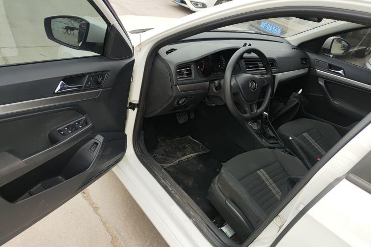 大众 2019款 朗逸启航 1.5L 自动风尚版 国VI中控内饰20