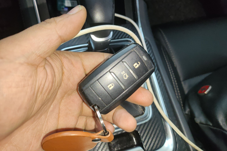 长安 逸动 2019款 高能版 1.6L GDI 自动先锋型 国VI中控内饰7001