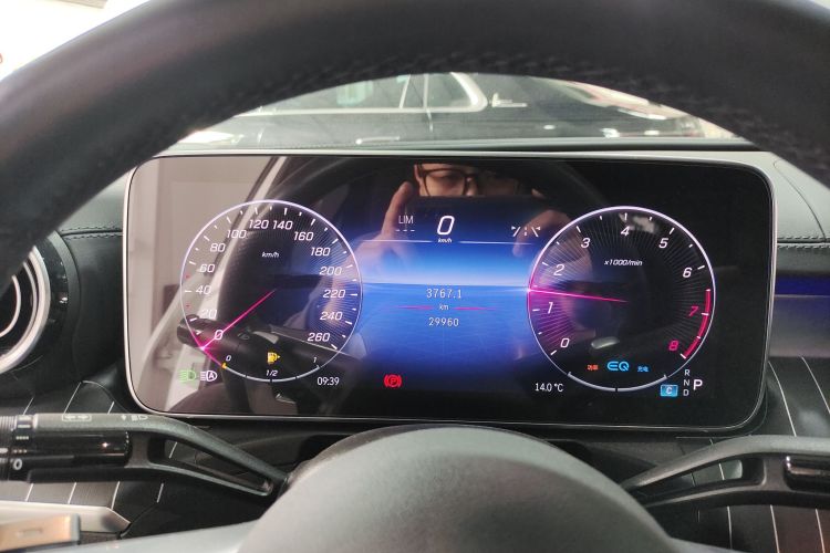 奔驰C级 2022款 C 200 L 运动版中控内饰14