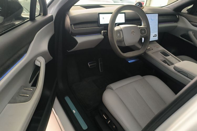 蔚来ES8 2023款 75kWh中控内饰20