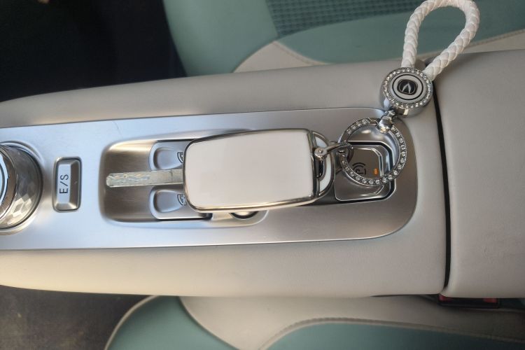 长安启源 长安Lumin 2025款 205km 香沁款中控内饰11