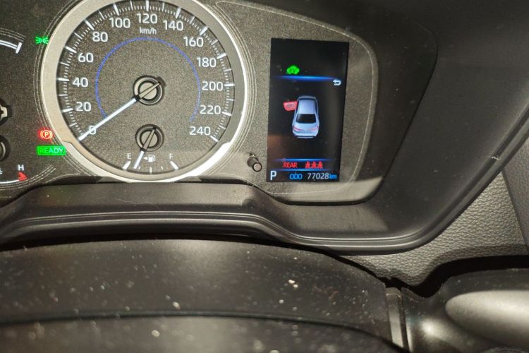 丰田 雷凌 2021款 双擎 1.8H E-CVT运动版中控内饰15