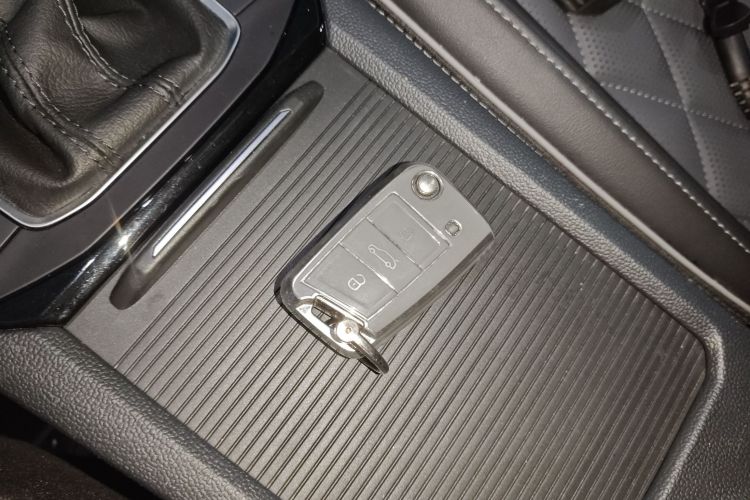 大众 速腾 2023款 300TSI DSG超越版中控内饰11