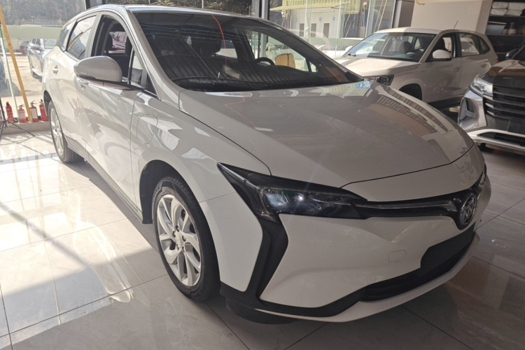 别克 微蓝6 2023款 改款 430km 出行版车身外观3