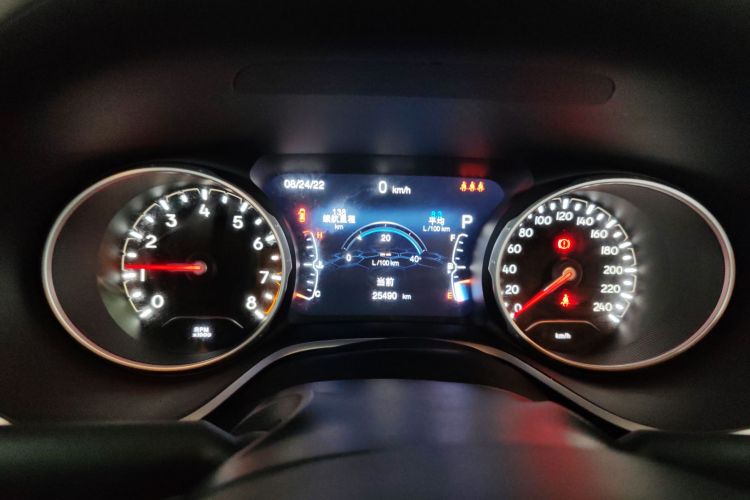 Jeep 指南者 2020款 220T 自动精英版局部细节14