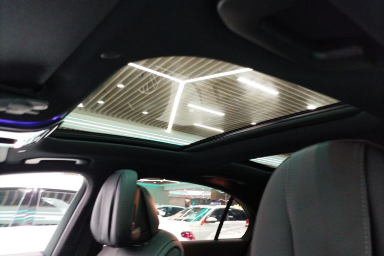 奔驰C级 2024款 改款 C 260 L 运动版局部细节22