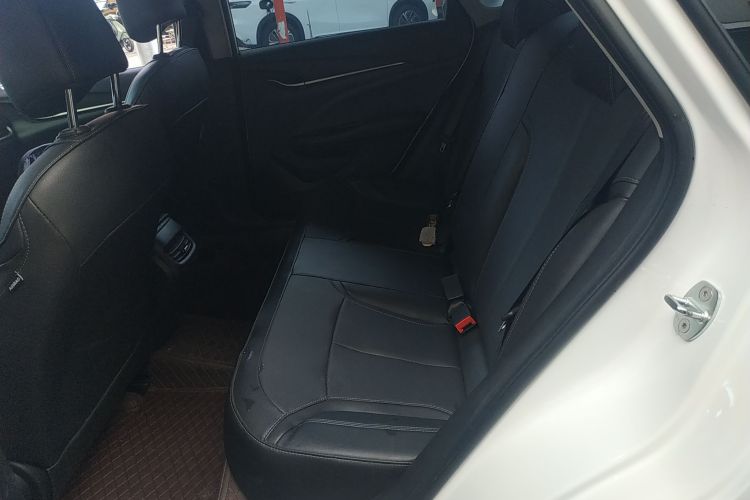 别克 英朗 2021款 改款 1.3T 自动轻混动精英型中控内饰21