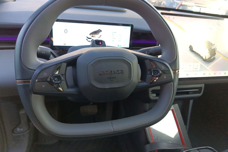 领克Z20 2025款 530km 后驱Max中控内饰13