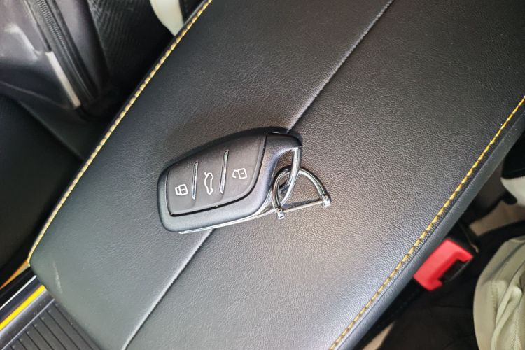 名爵 MG5天蝎座 2022款 1.5T Trophy运动旗舰版中控内饰11