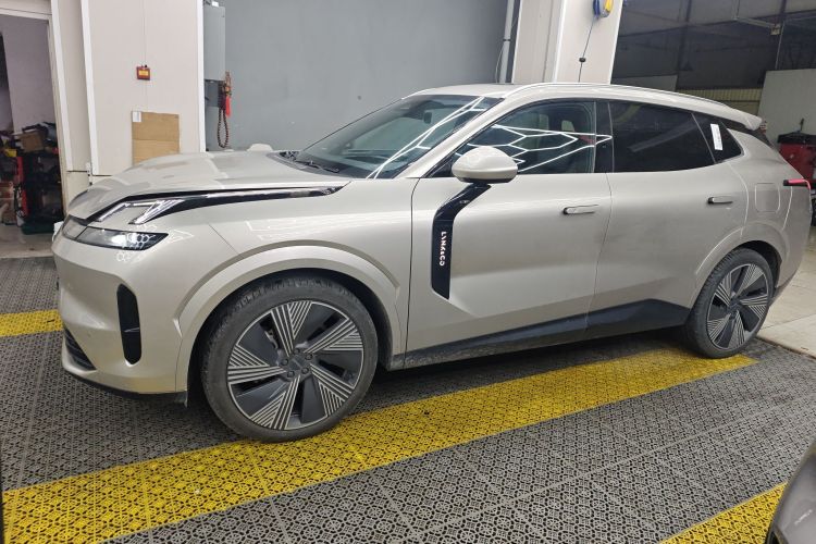 领克08 EM-P 2023款 120km 长续航Halo车身外观6003