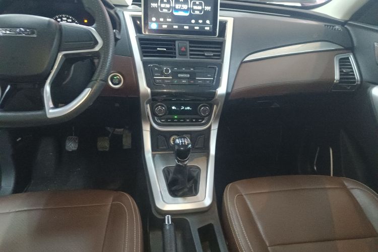 比速汽车 比速T3 2017款 1.3T 手动豪华型局部细节18