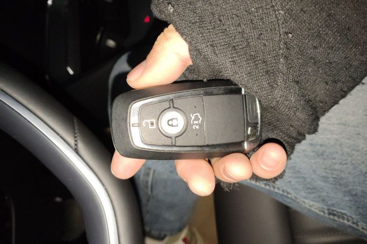 福特 蒙迪欧 2025款 2.0T EcoBoost 豪华型中控内饰11