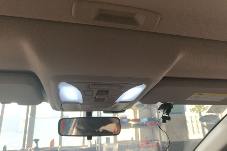 东风风神AX7 2018款 1.6T 自动豪华型特供版局部细节22