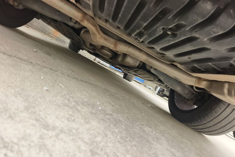 奔驰E级 2016款 E 300 L 豪华型局部细节9009