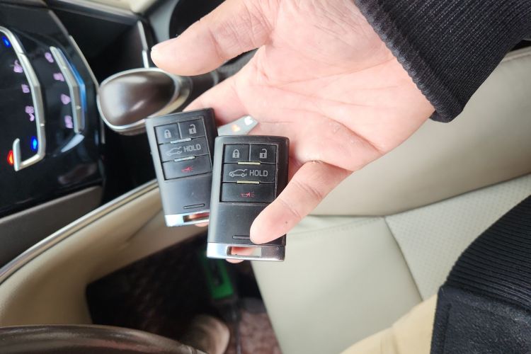 凯迪拉克XTS 2014款 28T 舒适型中控内饰7001