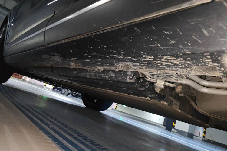 腾势N8 2023款 四驱超混旗舰六座版局部细节9003