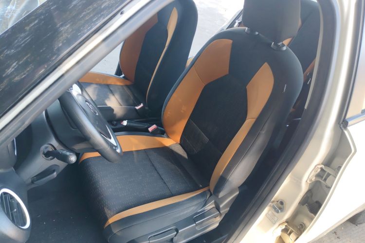 名爵3SW 2015款 1.5L AMT精英型中控内饰19