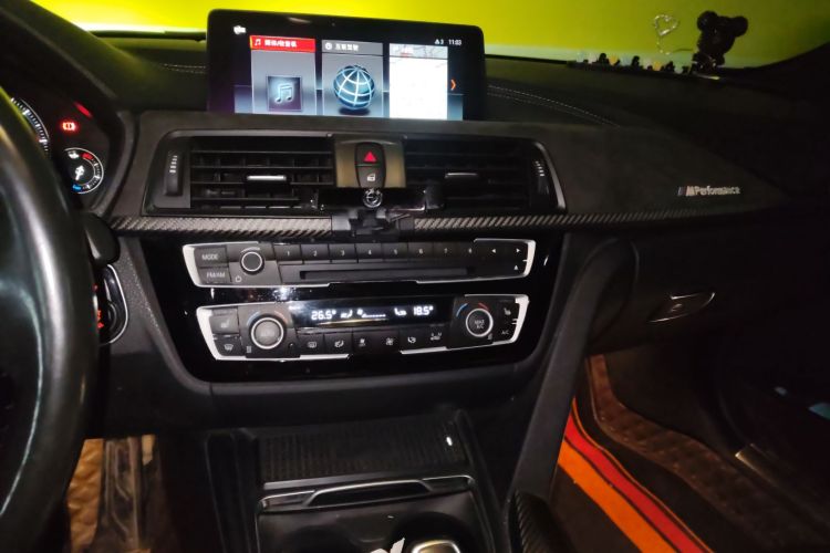 宝马3系 2019款 320Li M运动套装中控内饰16