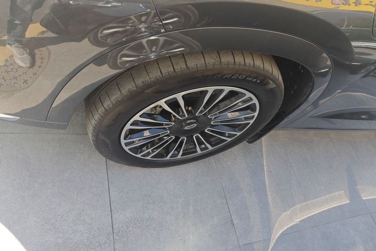 鸿蒙智行 问界M7 2024款 1.5T 智驾四驱Pro版 5座车身外观6007