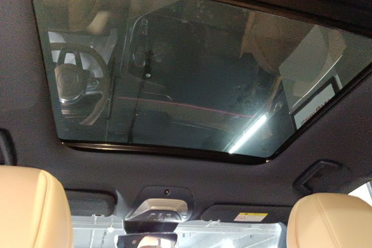 岚图汽车 岚图FREE 2022款 四驱超长续航纯电版中控内饰22