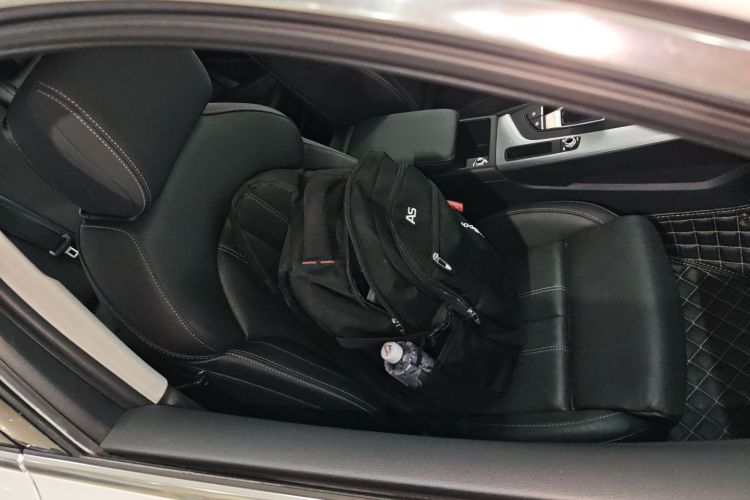 奥迪A4L 2020款 40 TFSI 豪华动感型局部细节41