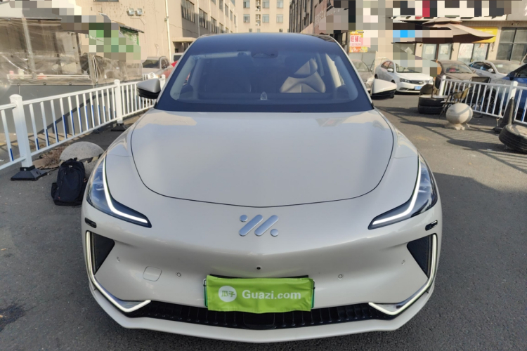 智己汽车 智己LS7 2023款 90kWh Elite后驱版车身外观2