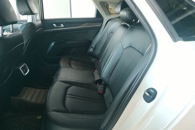 起亚K5 2021款 270T CVVD 时尚版中控内饰7004