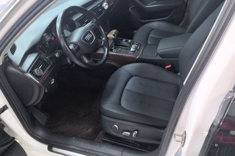 奥迪A6L 2015款 TFSI 百万纪念智领型中控内饰7003