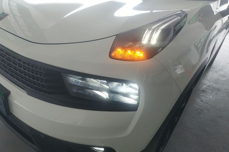 领克01 2017款 2.0T 四驱劲Pro版车身外观36