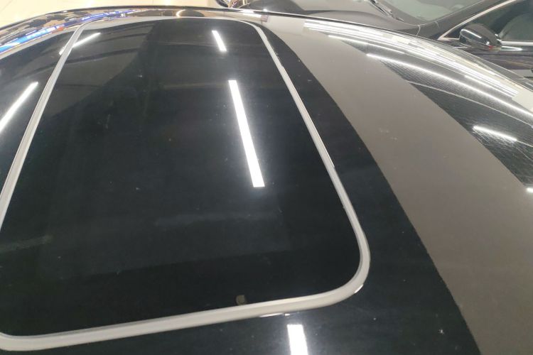 本田 思域 2023款 HATCHBACK 240TURBO CVT极锐版局部细节57