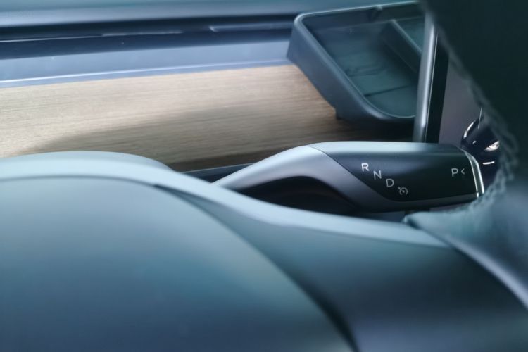 特斯拉 Model Y 2022款 改款 后轮驱动版中控内饰18