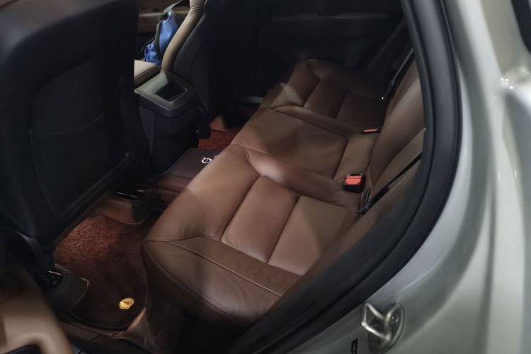 沃尔沃XC60 2023款 B5 四驱智远豪华版中控内饰7004