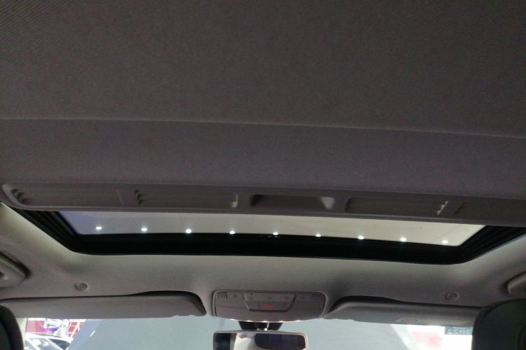 奔驰C级 2020款 改款 C 200 L 时尚型运动版局部细节22