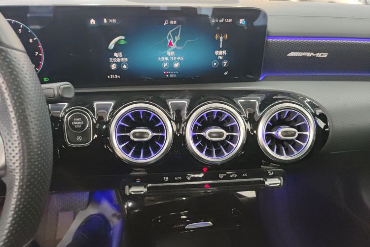 奔驰A级 2021款 A 200 L 运动轿车时尚型中控内饰16