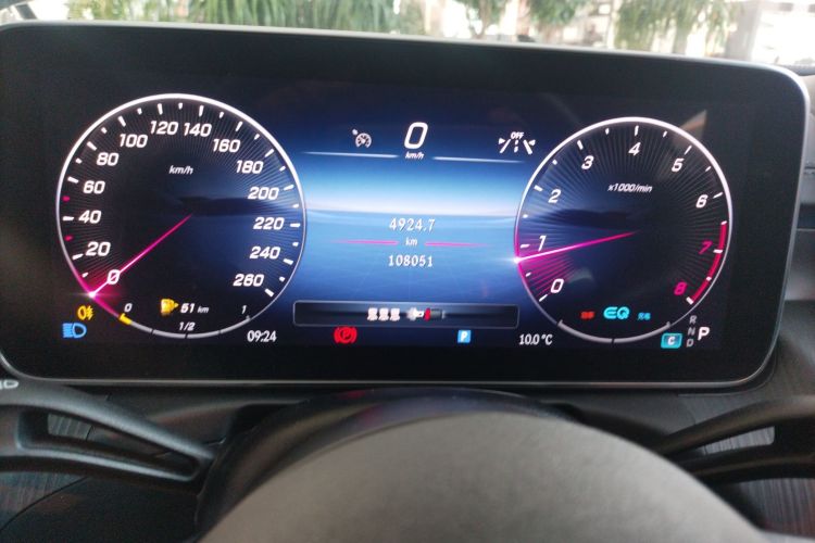 奔驰C级 2022款 C 200 L 运动版中控内饰14