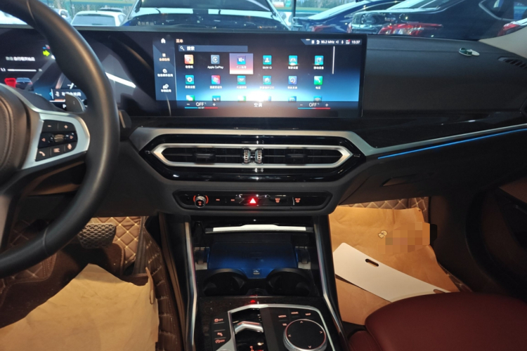 宝马3系 2023款 325Li M运动套装中控内饰16