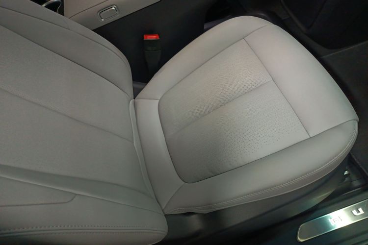 别克GL8 2025款 陆尊 尊享版局部细节41