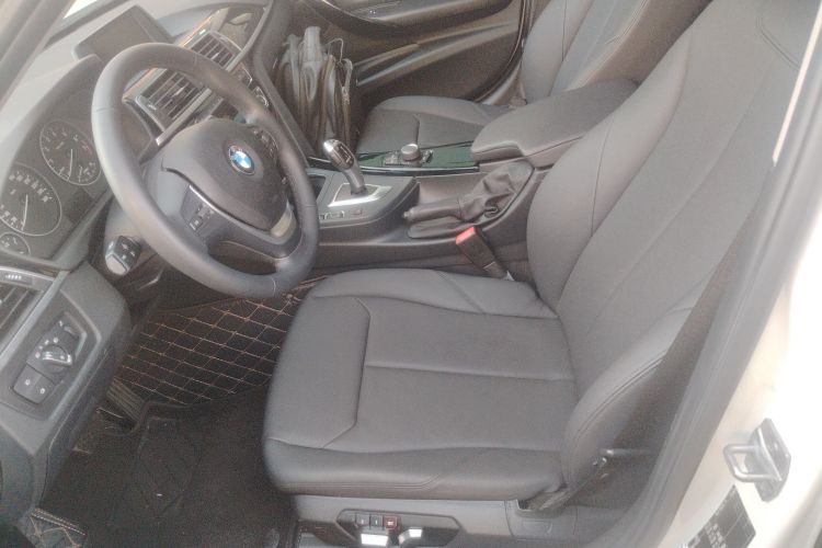 宝马3系 2017款 320Li 时尚型局部细节19