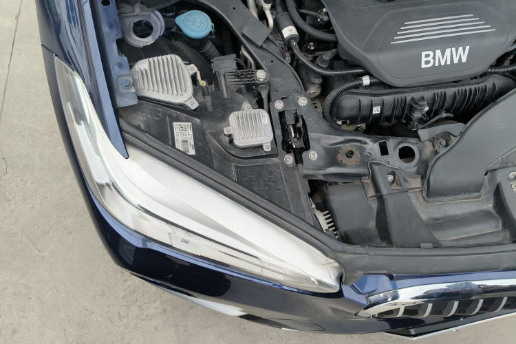 宝马X1 2018款 xDrive20Li 豪华型机舱底盘25