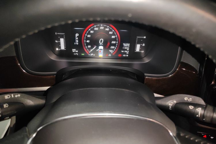 沃尔沃S90 2017款 T4 智远版中控内饰14