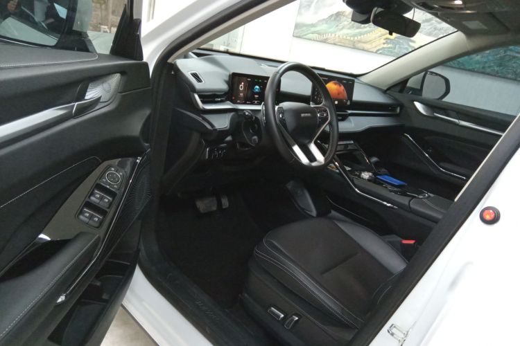 哈弗H6 2022款 第三代 1.5T 自动两驱Max中控内饰20