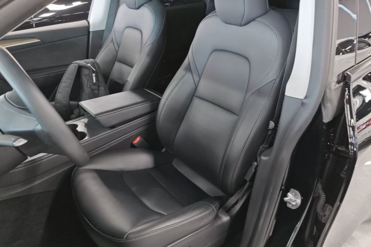 特斯拉 Model Y 2022款 改款 后轮驱动版局部细节19