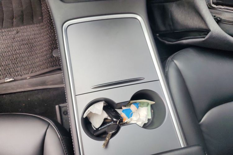 特斯拉 Model 3 2021款 标准续航后驱升级版 3D6局部细节18