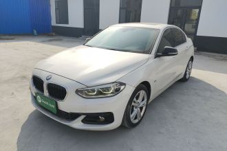 宝马1系 2018款 118i 设计套装型