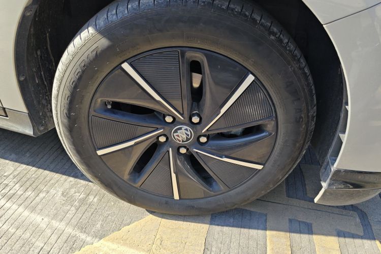 别克 微蓝6 2024款 430km 舒享版车身外观10