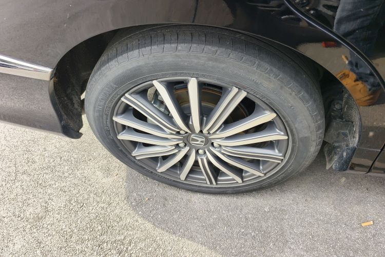 本田 艾力绅 2022款 2.0L e:HEV 豪华版车身外观6008