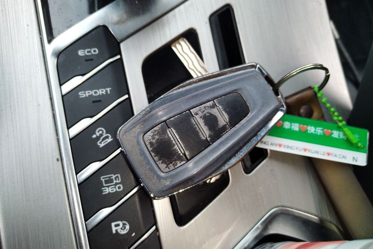 吉利汽车 缤越 2019款 运动款 260T DCT Battle 国VI中控内饰11
